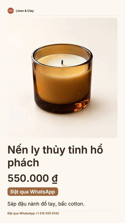 Bài đăng cỡ story cho một sản phẩm: tên cửa hàng, ảnh lớn cây nến, giá, nút “Đặt qua WhatsApp” và số WhatsApp.