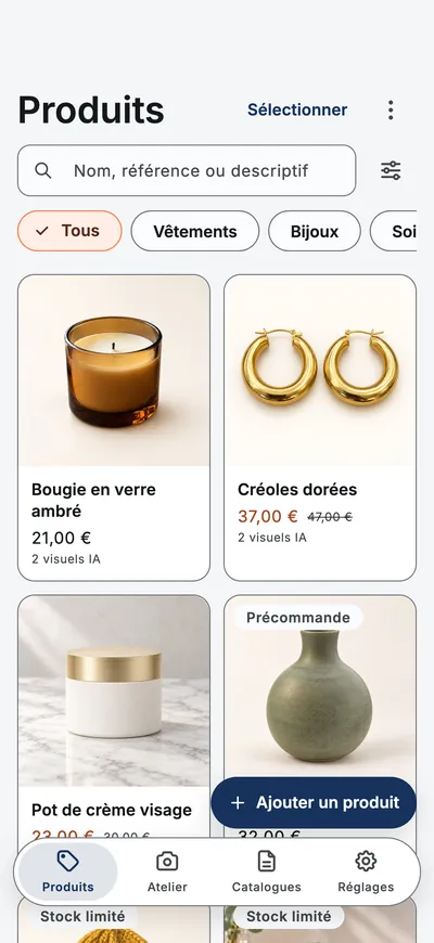 L’écran Produits de l’app : une grille de produits avec photos, prix et filtres par catégorie.