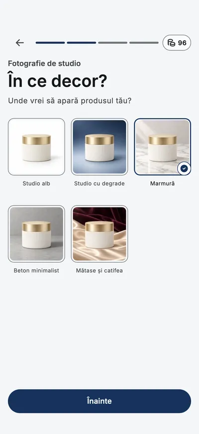 Aplicația întreabă unde să fie fotografiat produsul și arată miniaturi de decoruri din care să alegi.